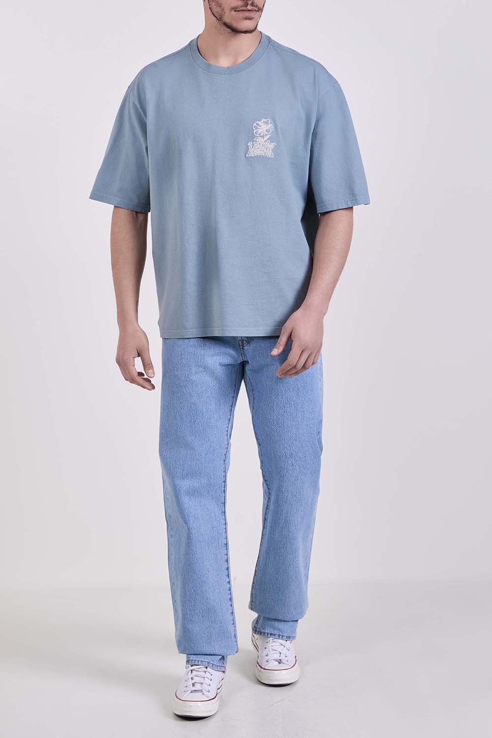 חולצת טי בגזרה משוחררת